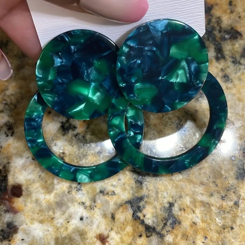 Green Hoop Earrings - Picture 5 of 9